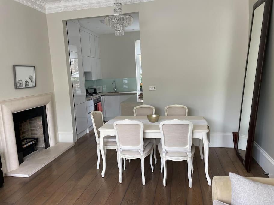 לונדון Stylish 3-Bedroom Flat In Kensington מראה חיצוני תמונה